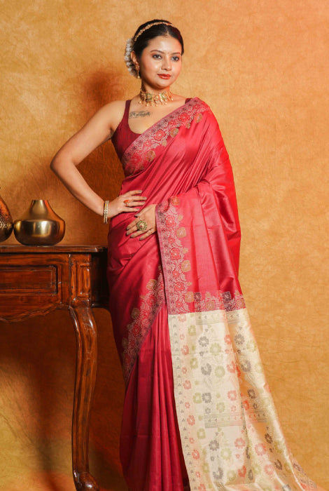 Banarasi light weight thread work saree