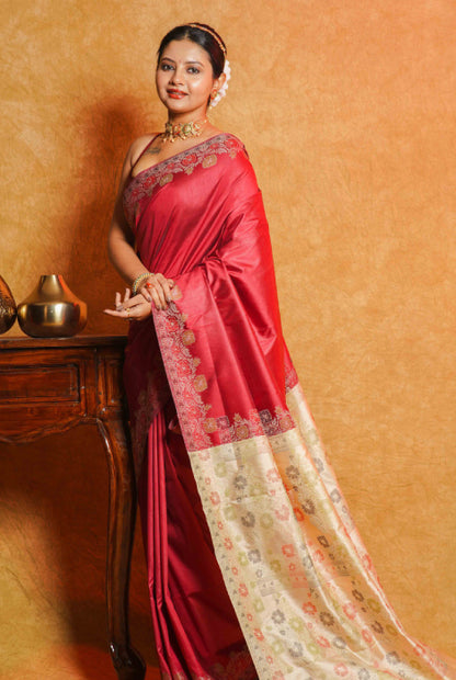Banarasi light weight thread work saree