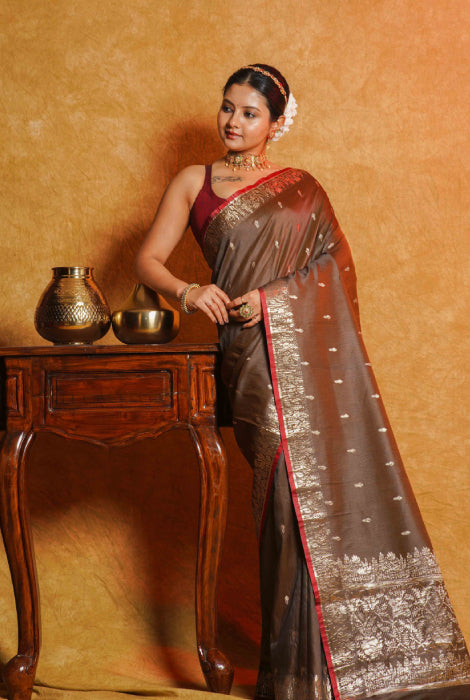 Lightweight crushed Banarasi silk