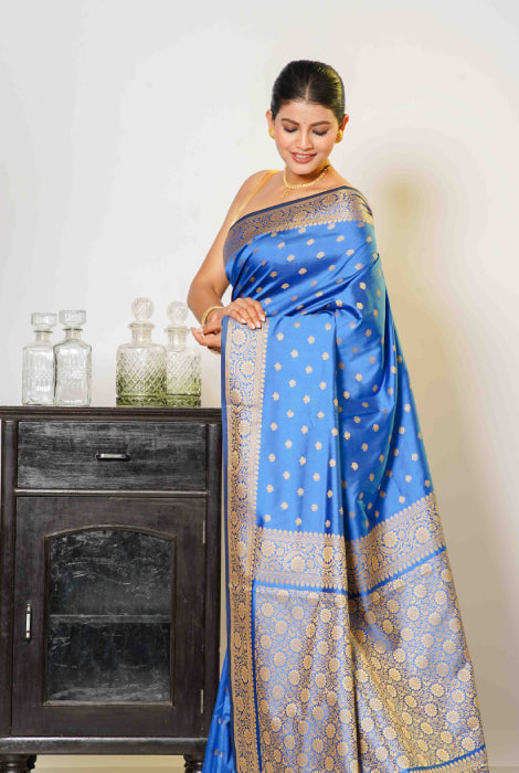 Banarasi light weight thread  work saree