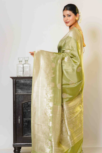 Mashroo banarasi semi silk  golden cmBanarasi